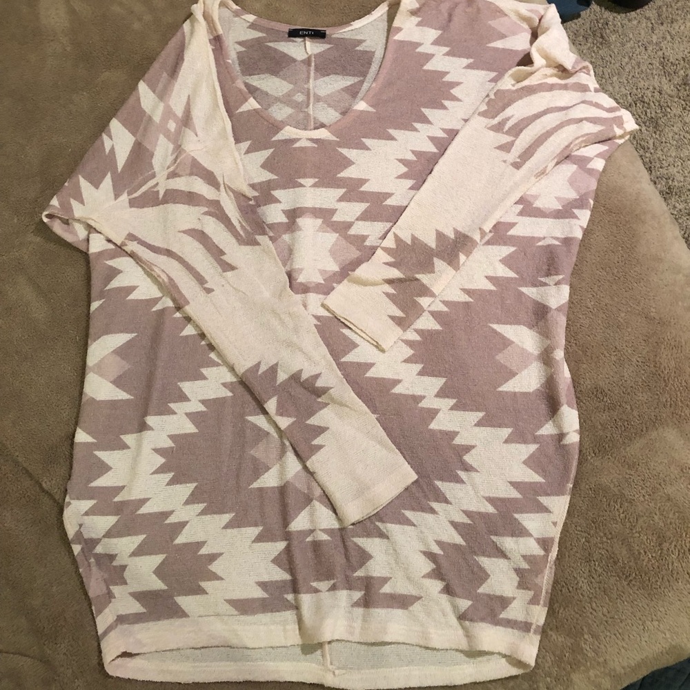 Perfect top for leggings!